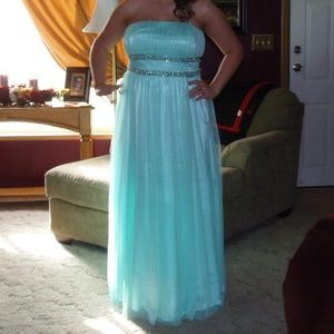 Mint strapless prom dress.